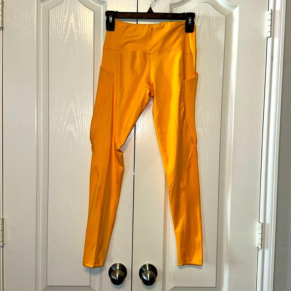 Los Ojos Yellow Ultimate Legging 7/8 Size Small